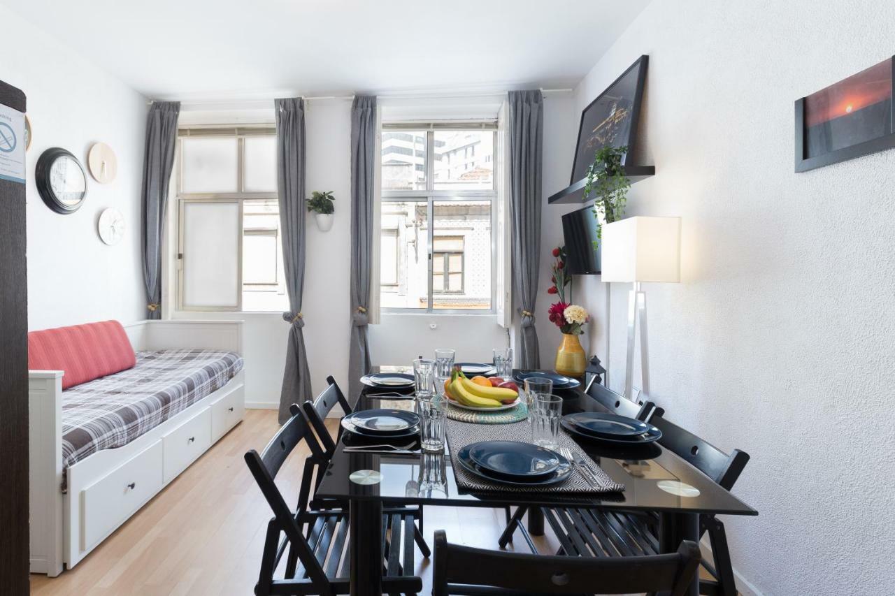 Ferienwohnung Large Flat W/ Terrace | Ace Location @ Aliados Porto Exterior foto