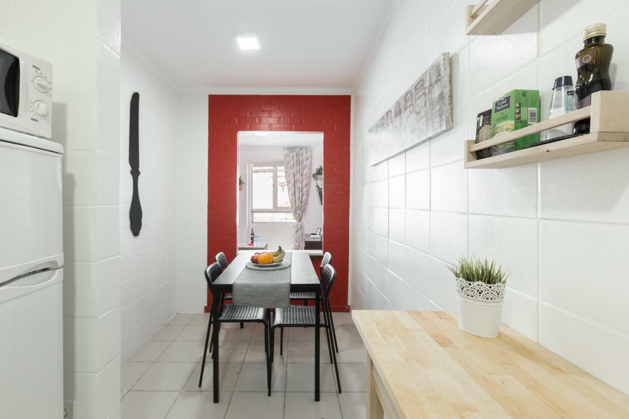 Ferienwohnung Large Flat W/ Terrace | Ace Location @ Aliados Porto Exterior foto